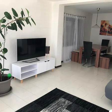 Appartement Janson-2 *